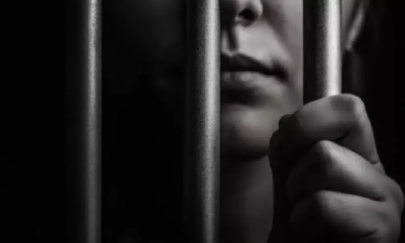 മയക്കുമരുന്ന് കടത്ത്; ഏഷ്യൻ യുവതിക്ക് 15 വർഷം തടവ് മയക്കുമരുന്ന് കടത്ത്; ഏഷ്യൻ യുവതിക്ക് 15 വർഷം തടവ്