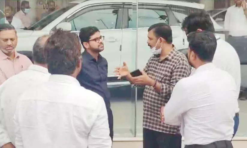 ഉയരപ്പാത; പ്രതിഷേധം കനക്കുന്നു; കലക്ടർ സന്ദർശിച്ചു ഉയരപ്പാത; പ്രതിഷേധം കനക്കുന്നു; കലക്ടർ സന്ദർശിച്ചു