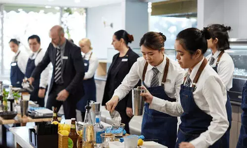 അതിഥി സൽക്കാരവും ഹോട്ടൽ ഭരണവും പഠിക്കാം