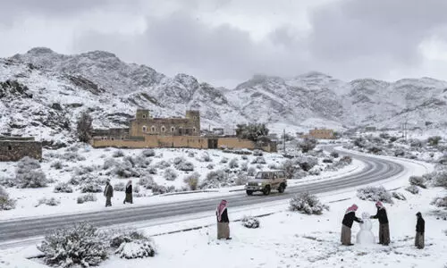 സൗ​ദി​യി​ൽ വ​രും ദി​വ​സ​ങ്ങ​ളി​ൽ ക​ഠി​ന​മാ​യ ത​ണു​പ്പ്; കാ​ലാ​വ​സ്ഥ നി​രീ​ക്ഷ​ണ കേ​ന്ദ്ര​ത്തി​ന്റെ പ്ര​വ​ച​നം