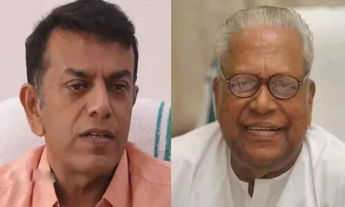 VA Arunkumar, VS Achuthanandan