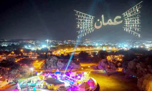 മ​സ്ക​ത്തി​ൽ രാ​ത്രി​യു​ണ​ർ​ന്നു; ഇ​നി ആ​ഘോ​ഷ​ക്കാ​ലം