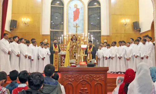 സെൻറ് മേരീസ് കത്തീഡ്രലിൽ പുതുവത്സര ശുശ്രൂഷകൾ