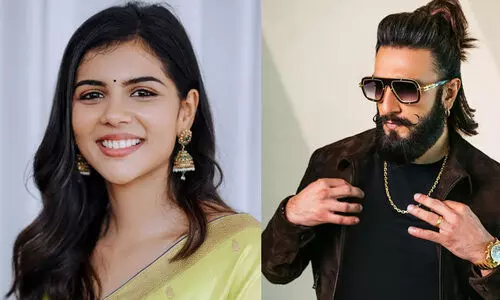 കല്യാണി പ്രിയദർശൻ ബോളിവുഡിലേക്ക്; രൺവീർ സിങ് നായകനാകുന്ന ചിത്രത്തിലൂടെയായിരിക്കും ബോളിവുഡ് പ്രവേശനം