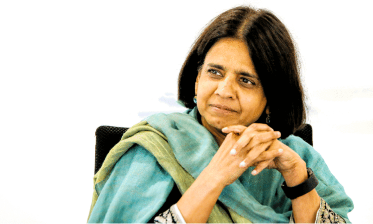 പ്ലാച്ചിമട ചർച്ചയെ മാറ്റി,   പക്ഷേ, നയത്തെ പൂർണമായി   മാറ്റിയില്ല