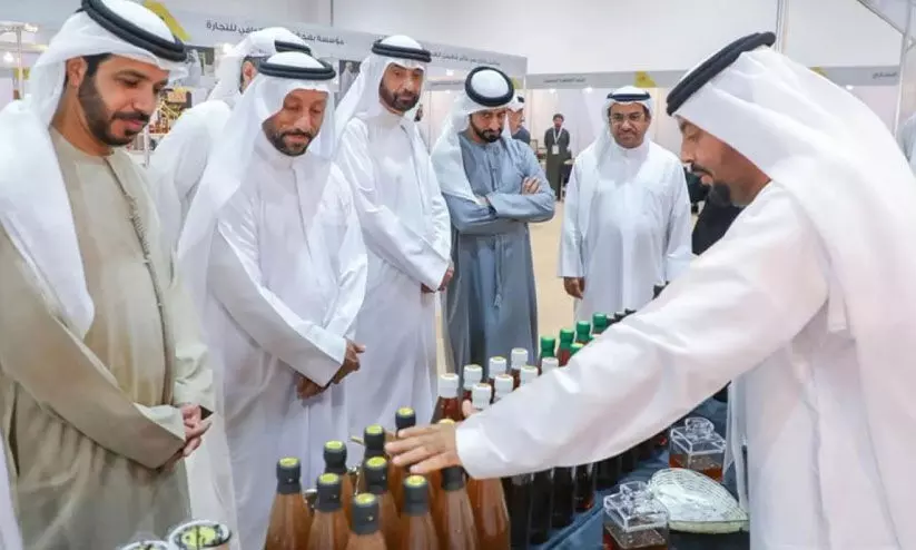 പ്രാദേശിക തേൻ ഉൽപാദകർക്ക് സഹായവുമായി ഷാർജ ചേംബർ പ്രാദേശിക തേൻ ഉൽപാദകർക്ക് സഹായവുമായി ഷാർജ ചേംബർ