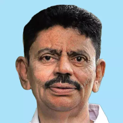 വേ​ങ്ങ​ര പ​ഞ്ചാ​യ​ത്ത് അം​ഗം ഫ​സ​ൽ