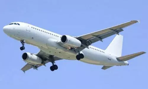 മ​ല​ബാ​ർ യാ​ത്ര​ക്കാ​ർ​ക്ക് തീ​രാ​ദു​രി​തം; കു​വൈ​ത്ത്-​കോ​ഴി​ക്കോ​ട് യാ​ത്ര​ക്കാ​ർ അ​ബൂ​ദ​ബി​യി​ൽ വ​ല​ഞ്ഞു