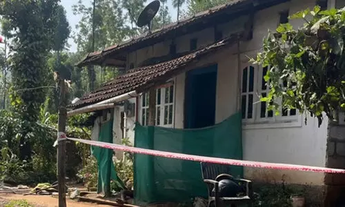 മ​ദ്യ​ല​ഹ​രി​യി​ൽ മ​ക​നെ ക​ഴു​ത്ത​റു​ത്ത് കൊ​ന്നു; പി​താ​വ് അ​റ​സ്റ്റി​ൽ