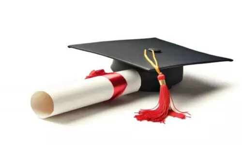 മാ​സ്റ്റേ​ഴ്‌​സ് ബി​രു​ദ നി​ബ​ന്ധ​ന; പ്ര​വാ​സി നി​യ​മ​ന ബി​ൽ ശൂറ കൗ​ൺ​സി​ൽ വീ​ണ്ടും ത​ള്ളി