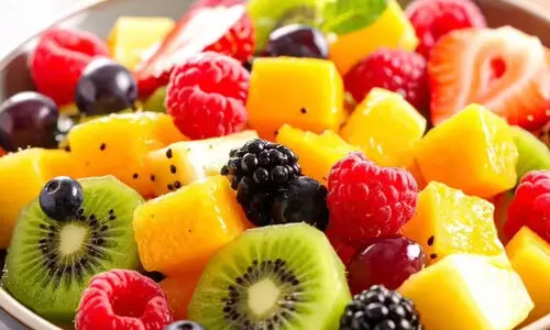 പഴങ്ങൾ കഴിക്കാൻ കൃത്യമായ സമയമുണ്ടോ? നിങ്ങൾക്കറിയാത്ത ചില ആരോഗ്യ രഹസ്യങ്ങൾ!