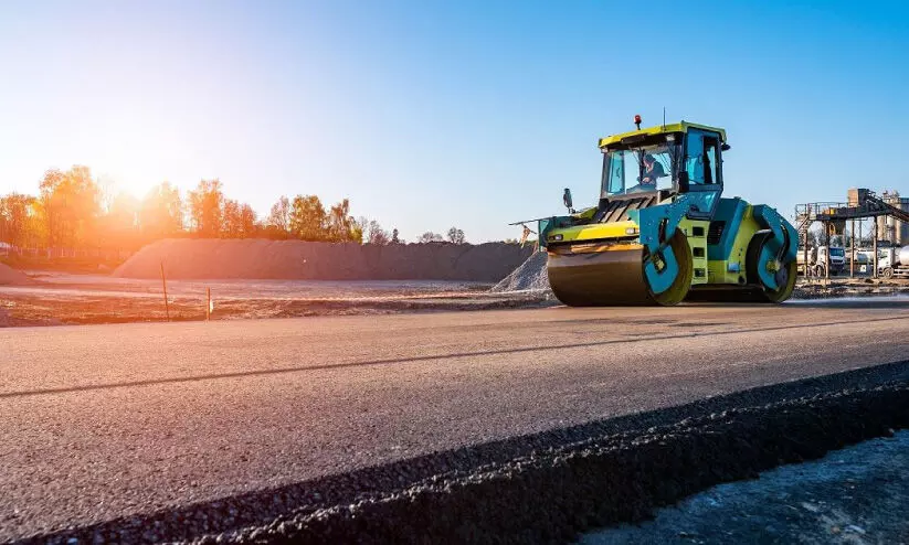 സൗദിയിൽ ഇനി വ്യക്തികൾക്കും റോഡുകൾ നിർമിക്കാം; സ്വന്തം പേര് നൽകാനും അനുമതി സൗദിയിൽ ഇനി വ്യക്തികൾക്കും റോഡുകൾ നിർമിക്കാം; സ്വന്തം പേര് നൽകാനും അനുമതി