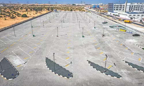 ദു​ബൈ​യി​ൽ കാ​ര​വ​നു​ക​ൾ​ക്കും ട്രെ​യ്​​ല​റു​ക​ൾ​ക്കും പ്ര​ത്യേ​ക പാ​ർ​ക്കി​ങ്​ സ്ഥ​ലം