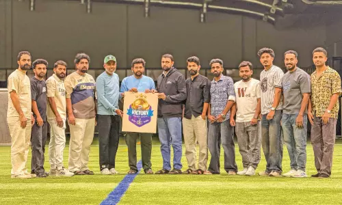 വി​ക്ട​റി ഫു​ട്ബാ​ൾ പ്രീ​മി​യ​ർ ലീ​ഗ് ലോ​ഗോ പ്ര​കാ​ശ​നം