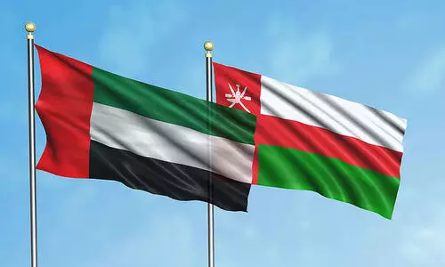 ഒ​മാ​ൻ-​യു.​എ.​ഇ വി​ദേ​ശ​കാ​ര്യ മ​ന്ത്രി​മാ​ർ കൂ​ടി​ക്കാ​ഴ്ച ന​ട​ത്തി