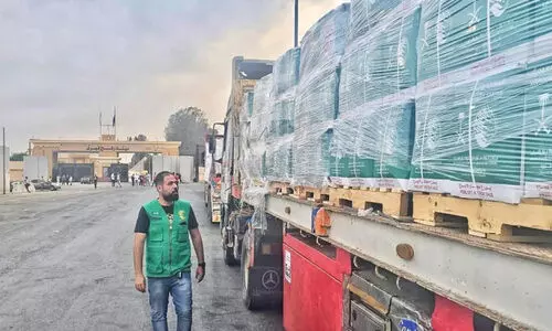 സൗ​ദി ഭ​ര​ണാ​ധി​കാ​രി​ക​ൾ നി​ർ​ദേ​ശം ന​ൽ​കി;  ഗ​സ്സ​യി​ലെ ദു​രി​താ​ശ്വാ​സ   പ്ര​വ​ർ​ത്ത​ന​ങ്ങ​ൾ ഊ​ർ​ജി​ത​മാ​ക്കും