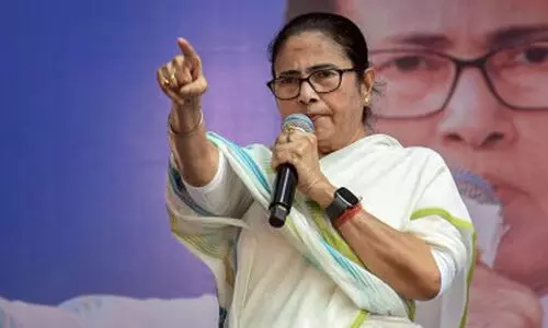 ‘ബി.ജെ.പി ഐ.ടി സെൽ നിർമിച്ച തെരഞ്ഞെടുപ്പ് കമീഷന്റെ ആപ്പുകൾ നിയമവിരുദ്ധവും ഭരണഘടനാവിരുദ്ധവും ജനാധിപത്യവിരുദ്ധവും’   -മമത ബാനർജി