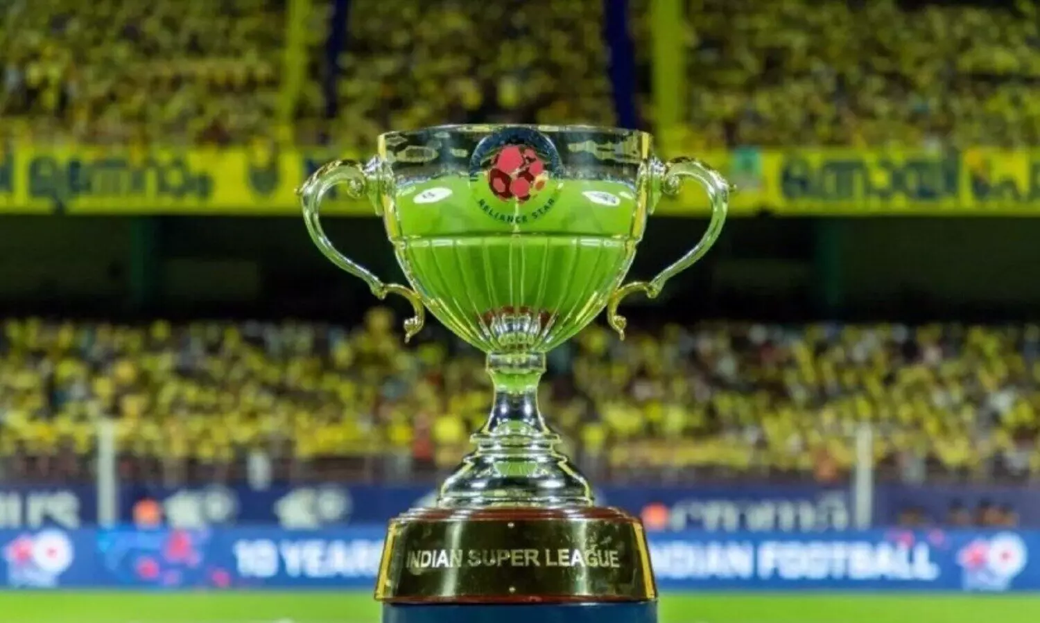 സർക്കാറിന് നേരിട്ട് ഫുട്ബാൾ ടൂർണമെന്‍റ് നടത്താനാകില്ല; ഐ.എസ്.എല്ലിന്‍റെ ഭാവി വീണ്ടും തുലാസിൽ?