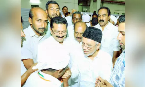 തേടിയെത്തുന്നവരെ കൈവിടാത്തൊരാൾ ...