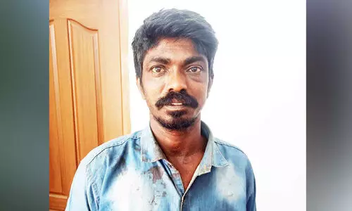 മദ്യപിക്കാൻ പണം നൽകാത്തതിന് യുവാവിനെ കുത്തിയ പ്രതി പിടിയിൽ മദ്യപിക്കാൻ പണം നൽകാത്തതിന് യുവാവിനെ കുത്തിയ പ്രതി പിടിയിൽ