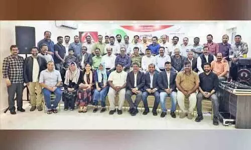 സാ​ഹോ​ദ​ര്യ ഒ​ന്നി​പ്പി​നു​ള്ള ആ​ഹ്വാ​ന​വു​മാ​യി പ്ര​വാ​സി നേ​തൃ​സം​ഗ​മം