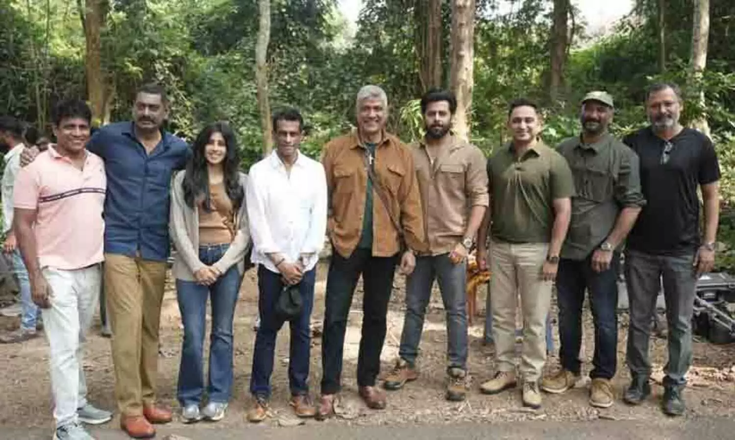 മുഴുനീള റോഡ് മൂവി എച്ച്.ടി.5 ചിത്രീകരണം ആരംഭിച്ചു