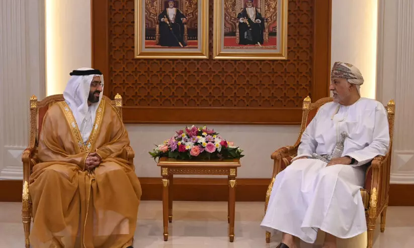 യു.എ.ഇ അംബാസറെ സ്വീകരിച്ച് പ്രതിരോധകാര്യ ഉപപ്രധാനമന്ത്രി യു.എ.ഇ അംബാസറെ സ്വീകരിച്ച് പ്രതിരോധകാര്യ ഉപപ്രധാനമന്ത്രി