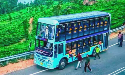 ഓടി നേടി വരുമാനം; ആദ്യ ദിനം 42,000 രൂപ