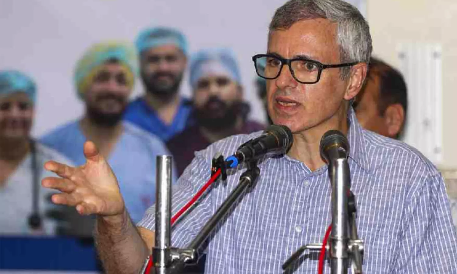 രാജ്യത്തിന്റെ മറ്റു ഭാഗങ്ങളിൽ ജനങ്ങൾ മെഡിക്കൽ കോളജിനായി കൊതിക്കുമ്പോൾ, ഇവിടെ ഒരു കോളജ് അടച്ചുപൂട്ടിയത് പടക്കം പൊട്ടിച്ച് ആഘോഷിക്കുന്നു -ഉമർ അബ്ദുല്ല