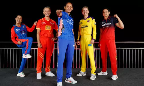 വനിത പ്രീമിയർ ലീഗ് ക്രിക്കറ്റിന് ഇന്നു തുടക്കം; ഉദ്ഘാടന മത്സരം മുംബൈ Vs ആർ.സി.ബി