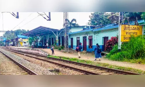 ട്രെയിനുകൾക്ക് അധിക സ്റ്റോപ്പ് ഉറപ്പ് പാഴായി; ശാസ്താംകോട്ടക്ക് അവഗണന ട്രെയിനുകൾക്ക് അധിക സ്റ്റോപ്പ് ഉറപ്പ് പാഴായി; ശാസ്താംകോട്ടക്ക് അവഗണന
