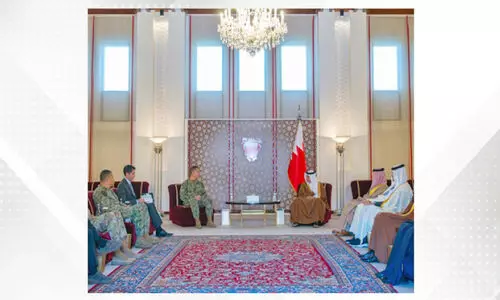 കി​രീ​ടാ​വ​കാ​ശി യു.​എ​സ് സെ​ൻ​ട്ര​ൽ ക​മാ​ൻ​ഡ് മേ​ധാ​വി​യു​മാ​യി കൂ​ടി​ക്കാ​ഴ്ച ന​ട​ത്തി