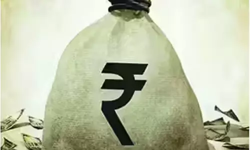 അവസാന നിമിഷവും വെട്ട്; കടമെടുപ്പിൽ 5900 കോടി കുറച്ചു