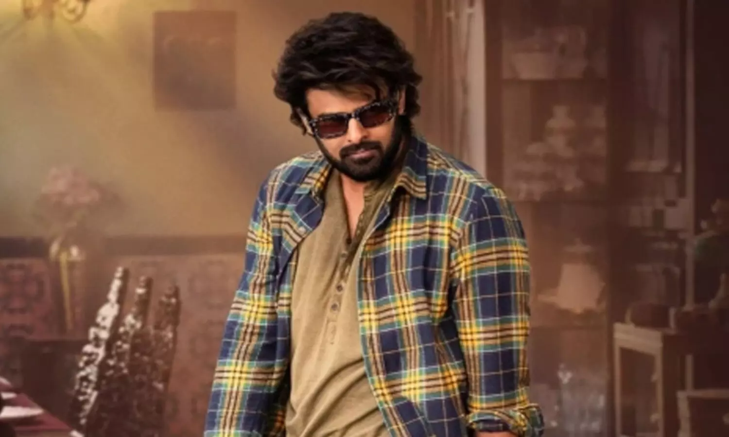 രാജാസാബിന്‍റെ പ്രദർശനത്തിനിടെ ആരതിയുഴിഞ്ഞും പടക്കം പൊട്ടിച്ചും ആരാധകർ; തിയറ്ററിന് തീ പിടിച്ചു