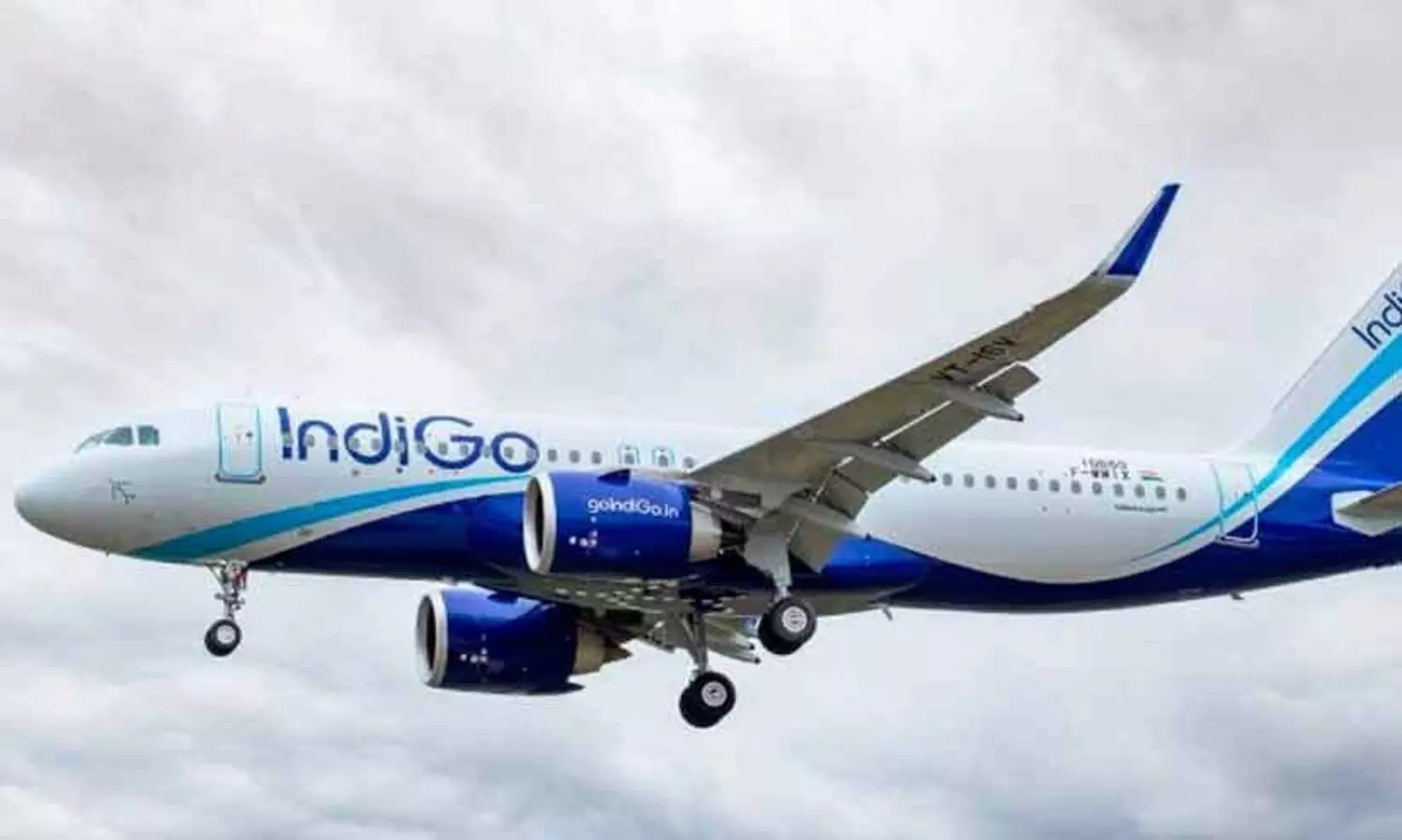 അബൂദബി - കണ്ണൂർ ഇൻഡിഗോ വിമാനം വൈകുന്നു; യാത്രക്കാർ ദുരിതത്തിൽ