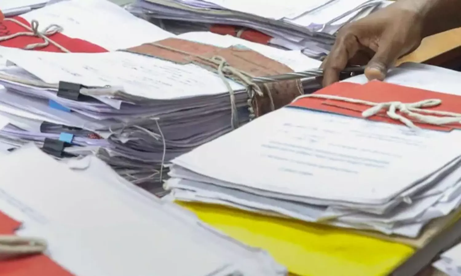 ടെക്നിക്കൽ അസിസ്റ്റന്റുമാരെ സ്ഥിരപ്പെടുത്താനുള്ള നീക്കം അടിമുടി ചട്ടവിരുദ്ധം