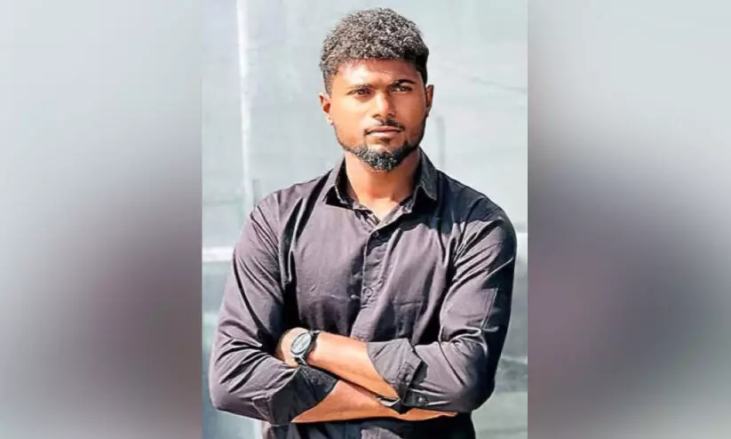 വൈദ്യുതി കരാർ ജീവനക്കാരൻ ഷോക്കേറ്റ് മരിച്ചു വൈദ്യുതി കരാർ ജീവനക്കാരൻ ഷോക്കേറ്റ് മരിച്ചു