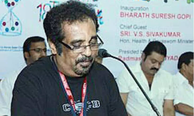 മലയാള സംവിധായകൻ ബഹ്റൈനിൽ വെബ് സീരീസ് ഒരുക്കുന്നു മലയാള സംവിധായകൻ ബഹ്റൈനിൽ വെബ് സീരീസ് ഒരുക്കുന്നു