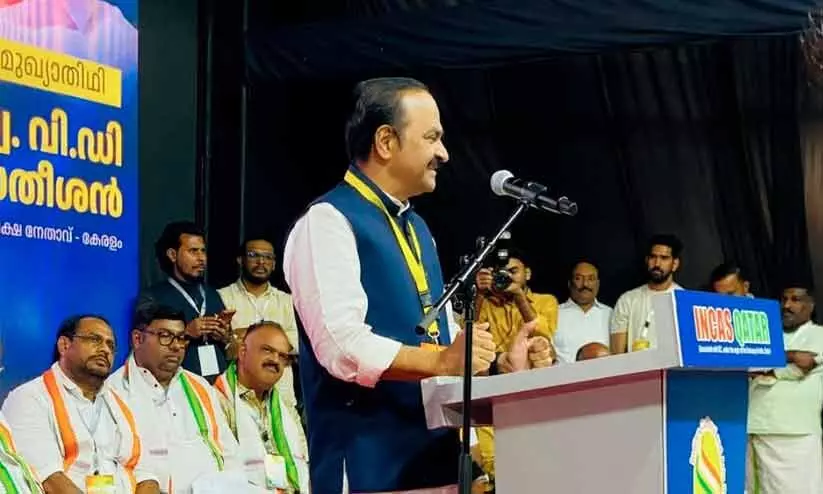 ഐക്യത്തിന്റെ കൈയൊപ്പ് ചാർത്തി ഇൻകാസ് ഖത്തർ കുടുംബസംഗമം ഐക്യത്തിന്റെ കൈയൊപ്പ് ചാർത്തി ഇൻകാസ് ഖത്തർ കുടുംബസംഗമം