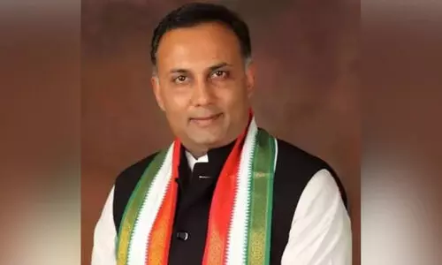 കേ​ര​ള സ​ർ​ക്കാ​റി​ന്റെ മ​ല​യാ​ള ഭാ​ഷ ബി​ൽ ക​ന്ന​ട ന്യൂ​ന​പ​ക്ഷ വി​രു​ദ്ധം -മ​ന്ത്രി ദി​നേ​ശ് ഗു​ണ്ടു​റാ​വു