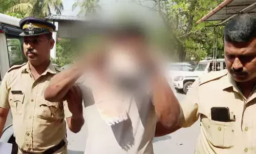 മദ്യം നൽകി വിദ്യാർഥിയെ പീഡിപ്പിച്ച അധ്യാപകനെതിരെ പരാതിയുമായി ഏഴ് വിദ്യാർഥികൾ