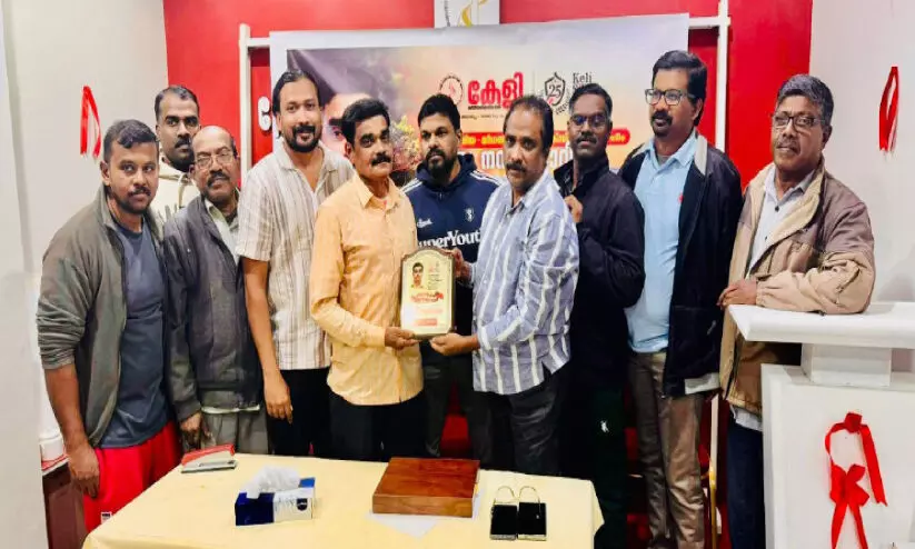 നന്ദകുമാറിന് കേളി യാത്രയയപ്പ് നൽകി നന്ദകുമാറിന് കേളി യാത്രയയപ്പ് നൽകി