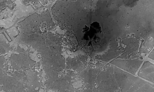 സിറിയയിൽ ഐ.എസിന് നേരെ കനത്ത ആക്രമണം നടത്തി യു.എസ് സിറിയയിൽ ഐ.എസിന് നേരെ കനത്ത ആക്രമണം നടത്തി യു.എസ്