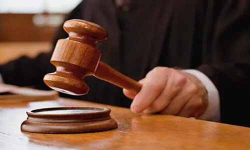 റോഡപകടത്തിൽ പരിക്ക്; യുവതിക്ക് 8,000 ദീനാർ നഷ്ടപരിഹാരം റോഡപകടത്തിൽ പരിക്ക്; യുവതിക്ക് 8,000 ദീനാർ നഷ്ടപരിഹാരം