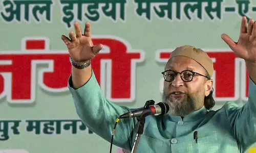 ഹിജാബ് ധരിച്ച വനിത ഒരുനാൾ ഇന്ത്യയുടെ പ്രധാനമന്ത്രിയാകുമെന്ന് ഉവൈസി; പ്രസ്താവനക്കെതിരെ വിമർശനവുമായി ബി.ജെ.പി