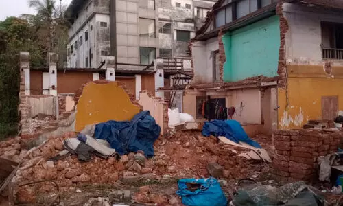 കോൺഗ്രസിന്റെ പൈതൃകവീട് പൊളിക്കുന്നതിന് സ്റ്റേ