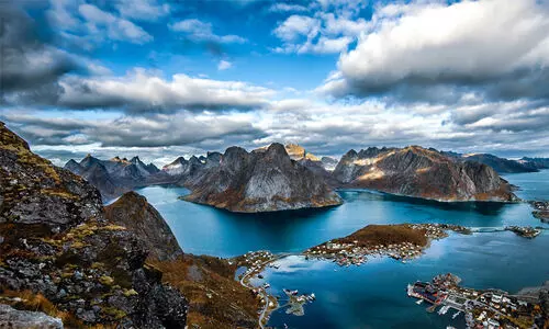 ഗ്രീൻലാൻഡിലെ അപൂർവ നിധിയിൽ കണ്ണുവെച്ച് ട്രംപ് ഗ്രീൻലാൻഡിലെ അപൂർവ നിധിയിൽ കണ്ണുവെച്ച് ട്രംപ്