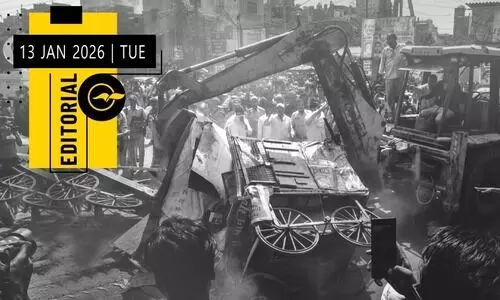 ഭ​ര​ണ​ഘ​ട​ന​ക്കു​നേ​രെ ഉ​രു​ണ്ടു​ക​യ​റു​ന്ന ബു​ൾ​ഡോ​സ​റു​ക​ൾ