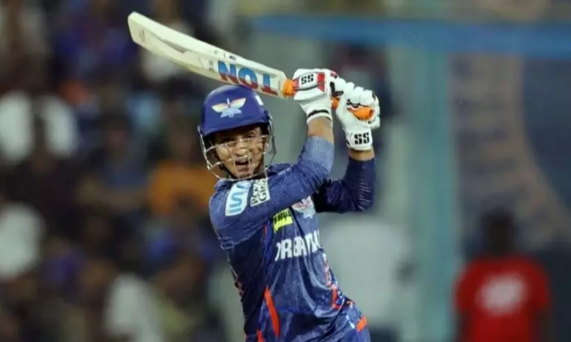 ‘വീണ്ടും ഗംഭീറിന്റെ സ്വജനപക്ഷപാതം’; അപരാജിതിനെ തഴഞ്ഞ് ബദോനിയെ ടീമിൽ ഉൾപ്പെടുത്തിയതിൽ ആരാധക രോഷം ‘വീണ്ടും ഗംഭീറിന്റെ സ്വജനപക്ഷപാതം’; അപരാജിതിനെ തഴഞ്ഞ് ബദോനിയെ ടീമിൽ ഉൾപ്പെടുത്തിയതിൽ ആരാധക രോഷം