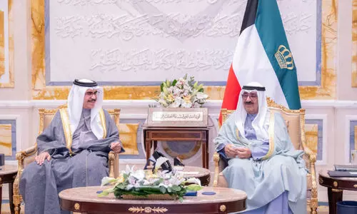 ബ​ഹ്‌​റൈ​ൻ ആ​ഭ്യ​ന്ത​ര മ​ന്ത്രി കു​വൈ​ത്തി​ലെ​ത്തി;  സ​ഹ​ക​ര​ണം വി​ക​സി​പ്പി​ക്കാ​ൻ കു​വൈ​ത്തും ബ​ഹ്‌​റൈ​നും